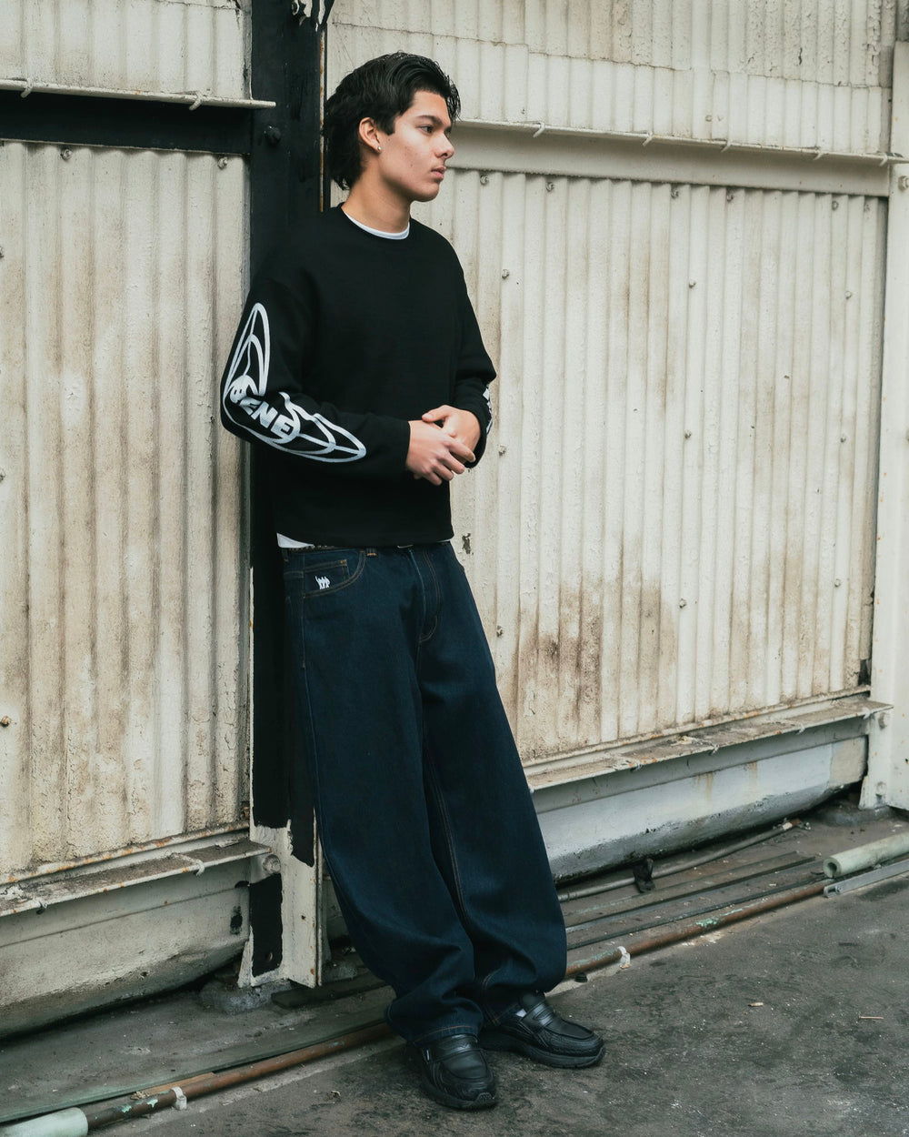 Worldwide Thermal (Black)